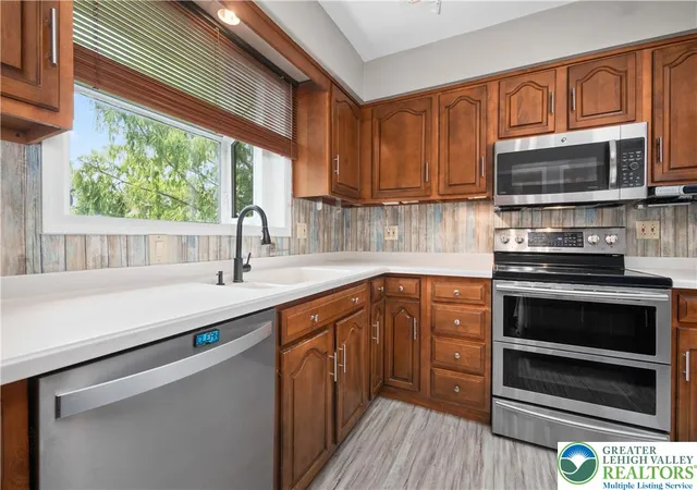 Photo 3 of Sale Pending at 8138 Pheasant Run, Fogelsville, PA 18051 | MLS# 782983 | Listing updated on 2026-09-25