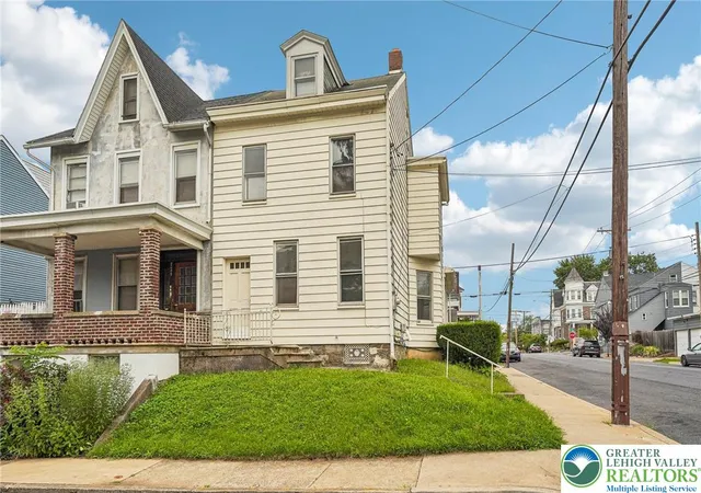 Photo 1 of Sale Pending at 1050 Spring Garden St, Easton, PA 18042 | MLS# 782682 | Listing updated on 2026-09-04