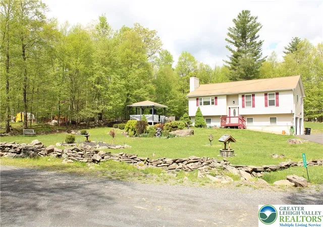 Photo 2 of Sale Pending at 5111 Foliage Way, East Stroudsburg, PA 18302 | MLS# 782419 | Listing updated on 2026-09-05