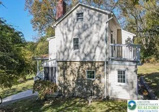 Photo 2 of Sale Pending at 3331 Walnut St, Bethlehem, PA 18020 | MLS# 783047 | Listing updated on 2026-10-20