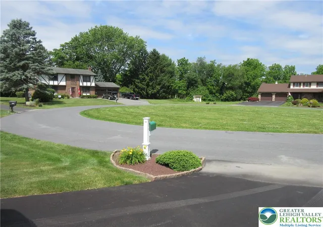 Photo 2 of Sale Pending at 531 Mountain View Rd, Nazareth, PA 18064 | MLS# 782883 | Listing updated on 2026-09-10