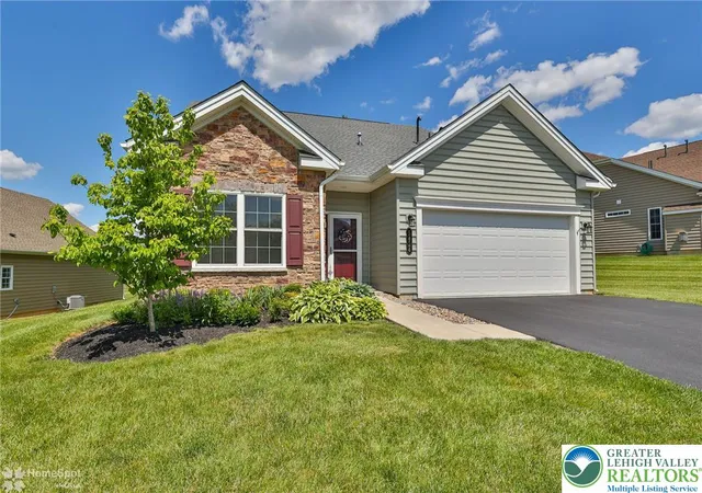 Photo 2 of Single family home for sale at 5424 Traditions, Upper Saucon Twp, PA 18036 | MLS# 783064 | Listing updated on 2026-09-21