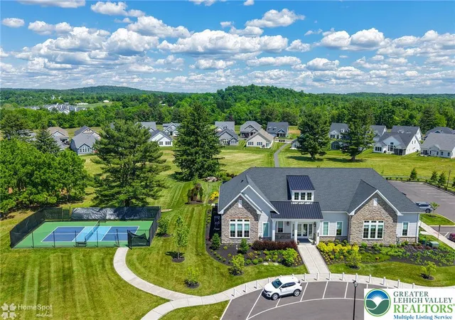 Photo 4 of Single family home for sale at 5424 Traditions, Upper Saucon Twp, PA 18036 | MLS# 783064 | Listing updated on 2026-09-21