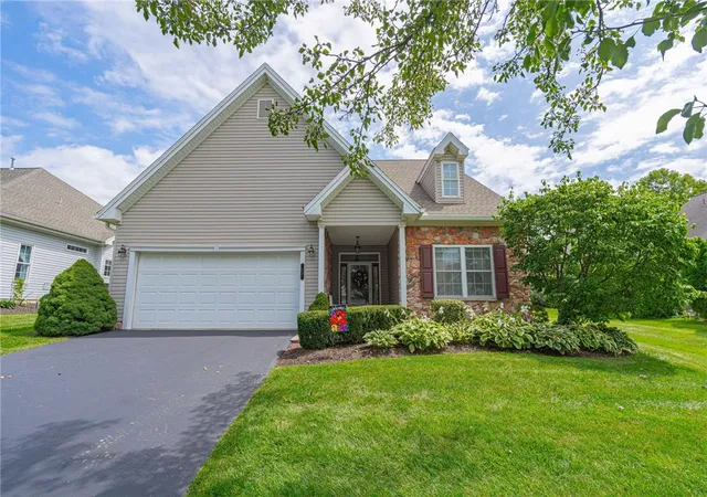 Photo 1 of Sale Pending at 13 Somerset Ln, Easton, PA 18045 | MLS# 782914 | Listing updated on 2026-09-25