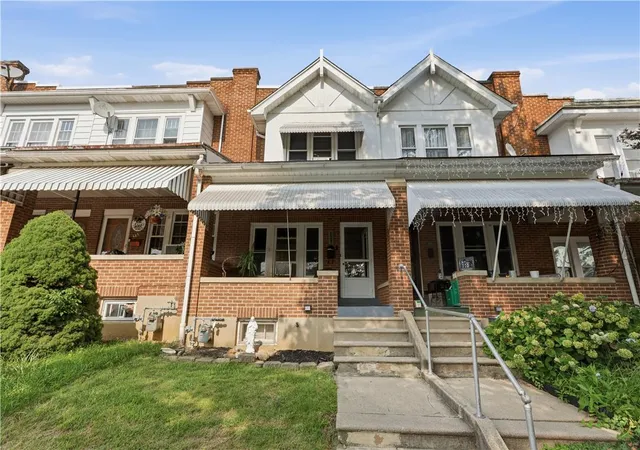 Photo 2 of Sale Pending at 623 Saint Elmo St, Allentown, PA 18104 | MLS# 782895 | Listing updated on 2026-09-07
