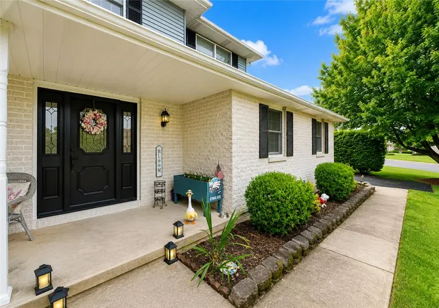Photo 3 of Sale Pending at 1816 Willow Dr, Forks Twp, PA 18040 | MLS# 783087 | Listing updated on 2026-09-17
