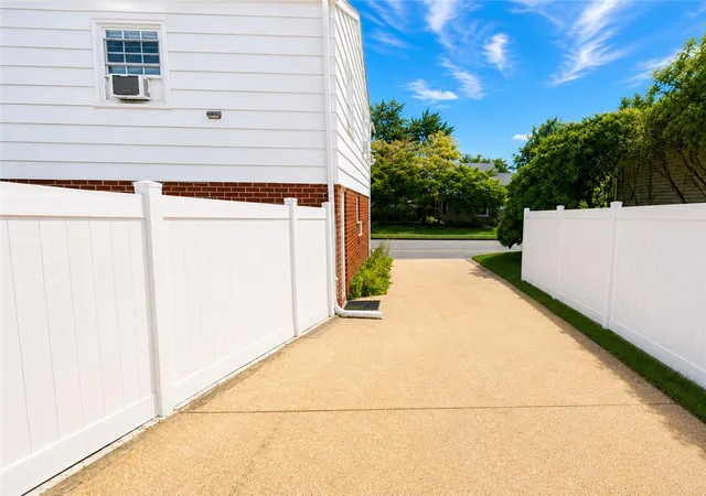 Photo 35 of Single family home for sale at 1972 Collingswood Dr, Bethlehem City, PA 18018 | MLS# 782821 | Listing updated on 2026-08-31