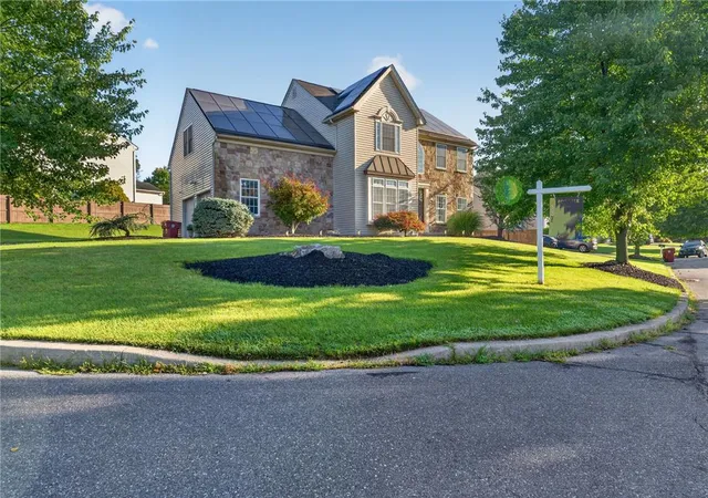 Photo 2 of Single family home for sale at 4205 Shadowstone Dr, Easton, PA 18040 | MLS# 783054 | Listing updated on 2026-08-31