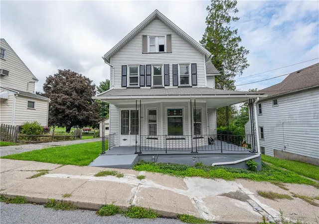 Single family home for sale at 739 Broadway, Bangor Boro, PA 18013 | MLS# 783200