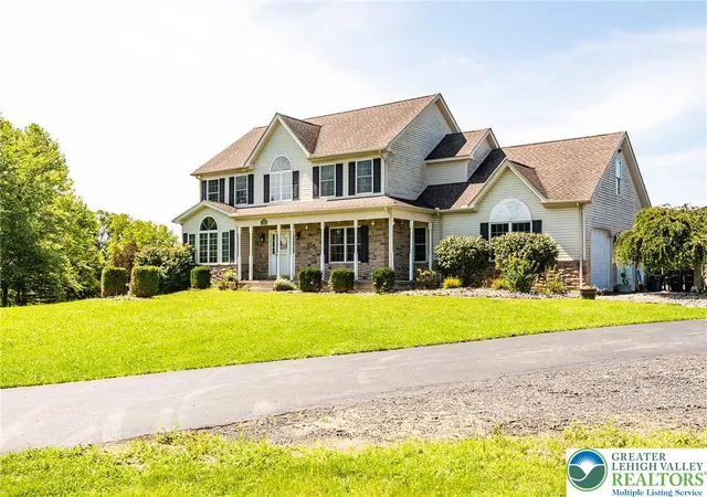 Photo 3 of Sale Pending at 1603 Kings Ct, Plainfield Twp, PA 18072 | MLS# 783218 | Listing updated on 2026-09-24
