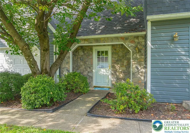 Single family home for sale at 26 Russet Dr, Easton, PA 18045 | MLS# 783230