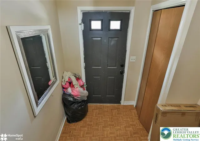 Photo 4 of Townhouse for sale at 472 Vera Cir, Bethlehem City, PA 18017 | MLS# 782973 | Listing updated on 2026-09-14