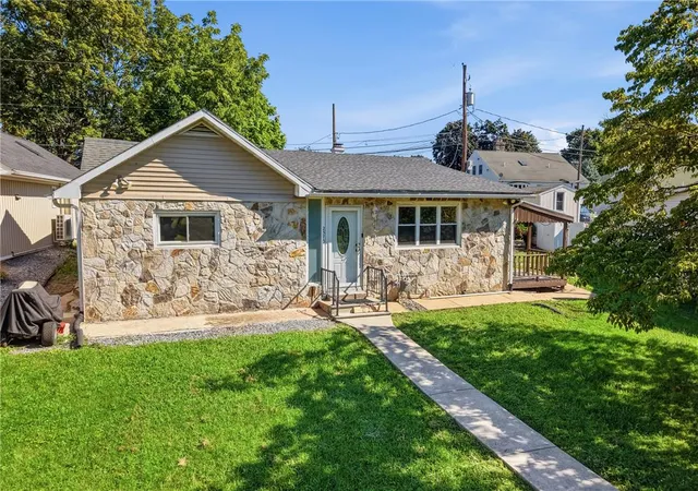 Photo 2 of Single family home for sale at 2375 Jennie Ave, South Whitehall Twp, PA 18104 | MLS# 783298 | Listing updated on 2026-08-30