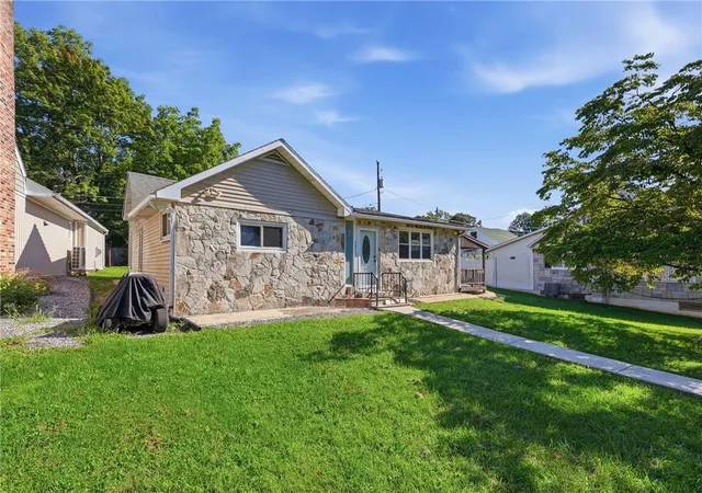 Photo 3 of Single family home for sale at 2375 Jennie Ave, South Whitehall Twp, PA 18104 | MLS# 783298 | Listing updated on 2026-08-30