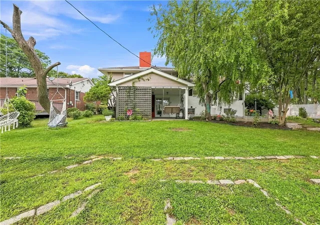 Photo 2 of Single family home for sale at 1220 North Blvd, Bethlehem City, PA 18017 | MLS# 783071 | Listing updated on 2026-09-06