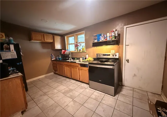 Photo 4 of Townhouse for sale at 448 W Gordon St, Allentown City, PA 18102 | MLS# 783264 | Listing updated on 2026-09-10