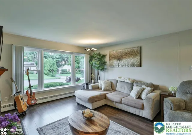 Photo 5 of Single family home for sale at 319 S Ott St, Allentown City, PA 18104 | MLS# 783339 | Listing updated on 2026-08-31