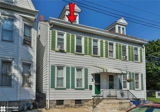 Photo 1 of Sale Pending at 31 S 10th St, Easton, PA 18042 | MLS# 783253 | Listing updated on 2026-10-28