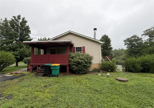 Photo 3 of Sale Pending at 432 Old Allentown, Bushkill Twp, PA 18091 | MLS# 783399 | Listing updated on 2026-09-10