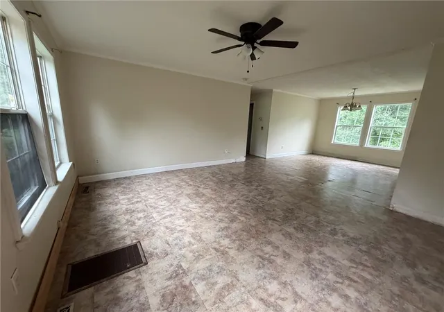 Photo 4 of Sale Pending at 432 Old Allentown, Bushkill Twp, PA 18091 | MLS# 783399 | Listing updated on 2026-09-10