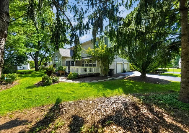 Photo 3 of Sale Pending at 4720 Janet Ln, Hanover Twp, PA 18017 | MLS# 783332 | Listing updated on 2026-09-03