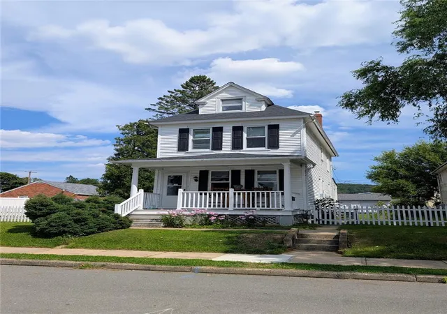 Photo 2 of Sale Pending at 1249 2nd Ave, Hellertown Boro, PA 18055 | MLS# 783396 | Listing updated on 2026-09-03