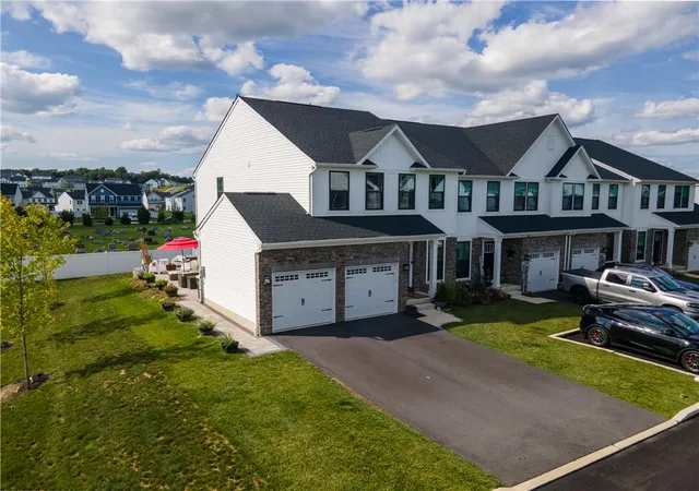 Photo 2 of Sale Pending at 1020 Watson Ct, Upper Macungie Twp, PA 18051 | MLS# 783036 | Listing updated on 2026-09-03