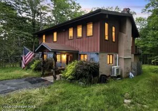 Photo 1 of Single family home for sale at 65 Livingston Ln, Clifton Twp, PA 18424 | MLS# 783404 | Listing updated on 2026-09-29