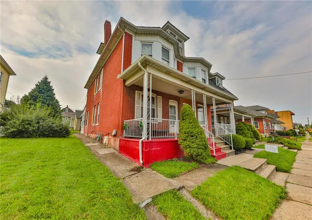 Photo 3 of Sale Pending at 2304 Butler St, Easton, PA 18042 | MLS# 782738 | Listing updated on 2026-09-02