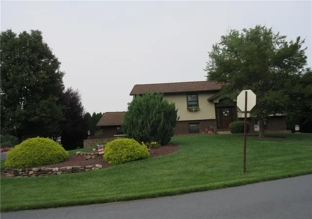 Photo 2 of Sale Pending at 480 Mountain View Rd, Lower Nazareth Twp, PA 18064 | MLS# 783415 | Listing updated on 2026-09-02