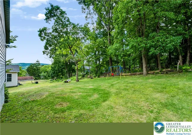 Photo 5 of Single family home for sale at 1764 Ritter St, Bethlehem City, PA 18015 | MLS# 783446 | Listing updated on 2026-08-30