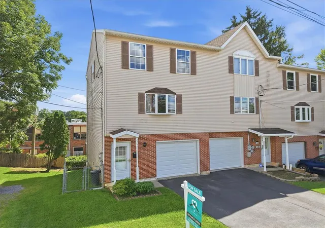 Photo 2 of Townhouse for sale at 1902 W Walnut St, Allentown City, PA 18102 | MLS# 783198 | Listing updated on 2026-08-31