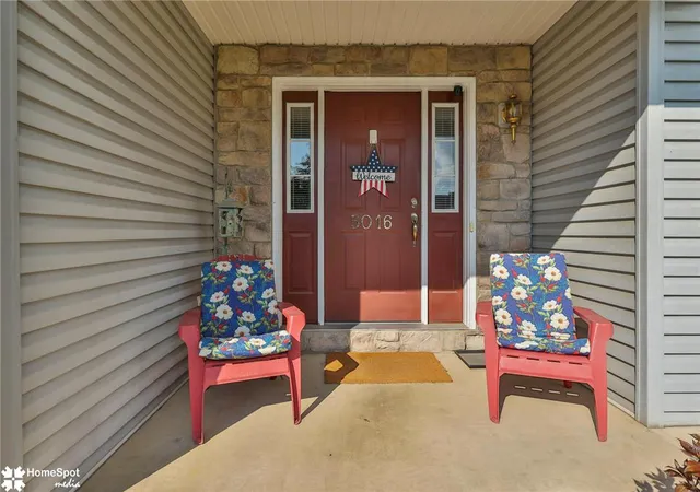 Photo 4 of Sale Pending at 5016 Foxrun Ln, Whitehall Twp, PA 18052 | MLS# 783232 | Listing updated on 2026-10-06