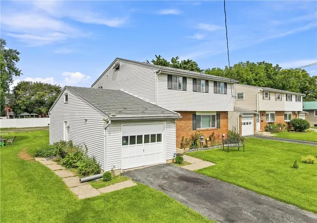 Photo 2 of Single family home for sale at 1630 Whitehall Ave, Allentown City, PA 18104 | MLS# 783464 | Listing updated on 2026-10-07