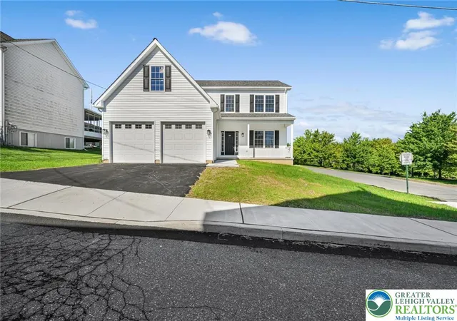 Photo 3 of Single family home for sale at 312 Stone Alley, Coplay Boro, PA 18037 | MLS# 783214 | Listing updated on 2026-08-31