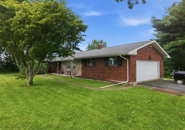 Photo 2 of Single family home for sale at 569 Georgetown Rd, Lower Nazareth Twp, PA 18064 | MLS# 783524 | Listing updated on 2026-08-31