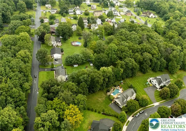 Photo 3 of Sale Pending at 1148 Verona Dr, Plainfield Twp, PA 18072 | MLS# 783534 | Listing updated on 2026-09-30