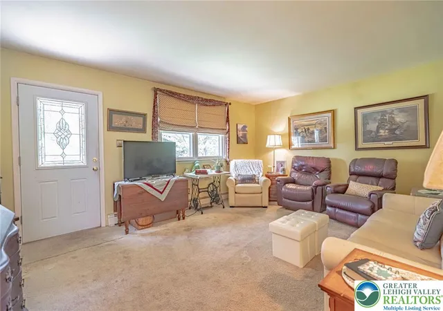 Photo 5 of Single family home for sale at 2034 Wind Hill Rd, Lower Milford Twp, PA 18036 | MLS# 783467 | Listing updated on 2026-08-30
