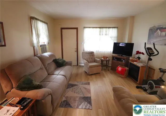 Photo 4 of Single family home for sale at 133 N 2Nd St, Coplay Boro, PA 18037 | MLS# 783503 | Listing updated on 2026-08-31