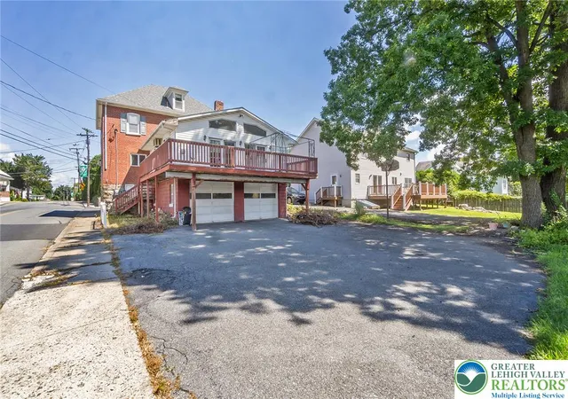 Photo 3 of Single family home for sale at 55 Dewey St, Roseto Boro, PA 18013 | MLS# 783561 | Listing updated on 2026-09-19
