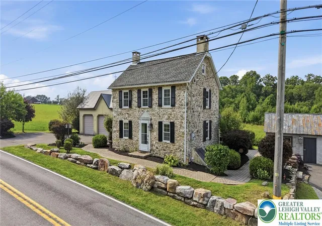 Photo 3 of Sale Pending at 435 Huffs Church Rd, District Twp, PA 18011 | MLS# 783101 | Listing updated on 2026-09-04