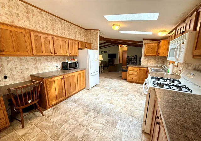 Photo 4 of Manufactured home for sale at 212 Hope Dr, West Penn Twp, PA 17960 | MLS# 783522 | Listing updated on 2026-10-20