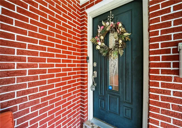 Photo 2 of Single family home for sale at 505 5th St, Whitehall Twp, PA 18052 | MLS# 783597 | Listing updated on 2026-09-15