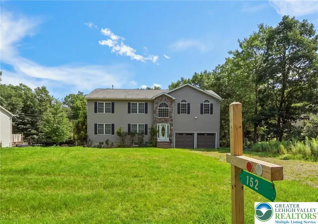 Photo 2 of Sale Pending at 152 Granite Rd, Tobyhanna Twp, PA 18334 | MLS# 783601 | Listing updated on 2026-09-03