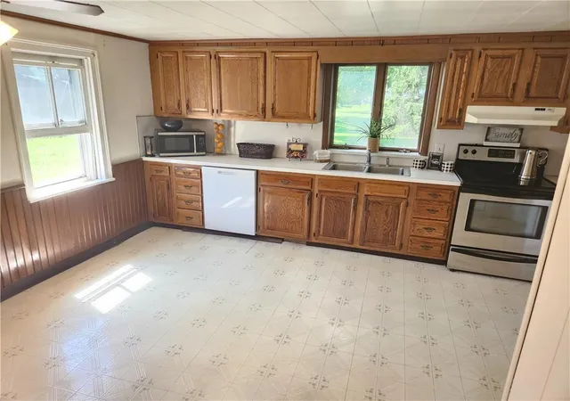 Photo 3 of Single family home for sale at 1464 S Krocks Rd, Lower Macungie Twp, PA 18106 | MLS# 783622 | Listing updated on 2026-08-30