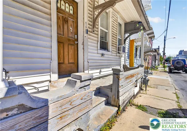 Photo 3 of Townhouse for sale at 619 Lumber St, Allentown City, PA 18102 | MLS# 783623 | Listing updated on 2026-08-30