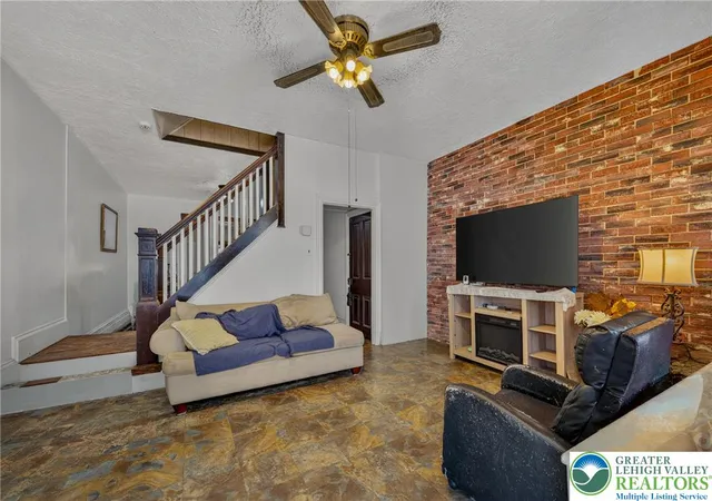 Photo 4 of Townhouse for sale at 619 Lumber St, Allentown City, PA 18102 | MLS# 783623 | Listing updated on 2026-08-30