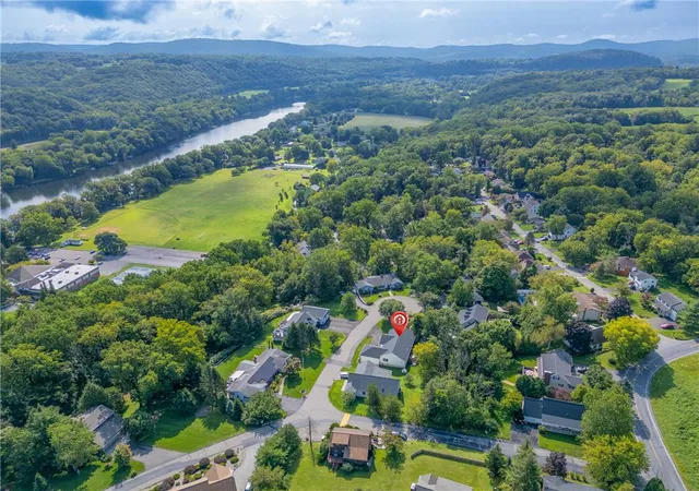 Photo 3 of Sale Pending at 13 Apache Dr, Upper Mt Bethel Twp, PA 18343 | MLS# 783607 | Listing updated on 2026-09-26