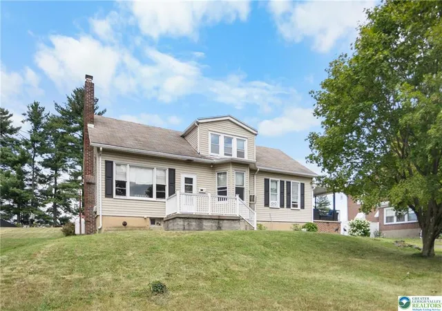 Photo 2 of Single family home for sale at 1740 Elk Ave, Pottsville, PA 17901 | MLS# 783631 | Listing updated on 2026-10-02