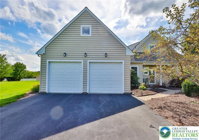 Photo 3 of Sale Pending at 4999 Spruce St, Schnecksville, PA 18078 | MLS# 782118 | Listing updated on 2026-09-07